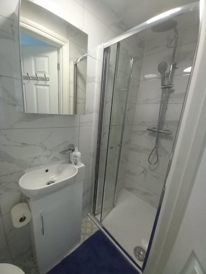 Mari London Holiday Room Ilford Eksteriør billede